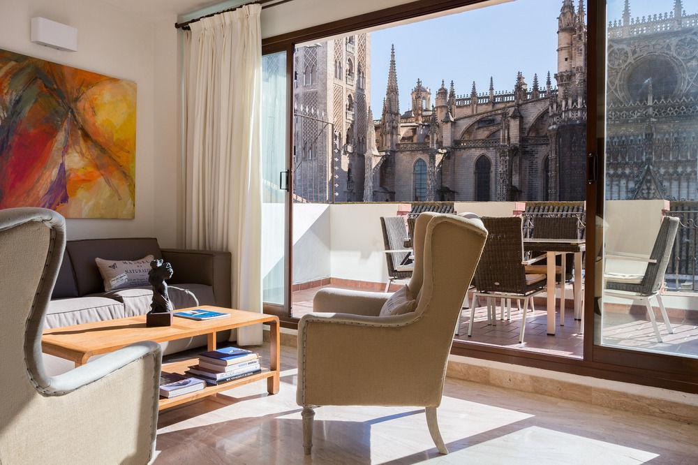 סביליה Puerta Catedral Apartments מראה חיצוני תמונה
